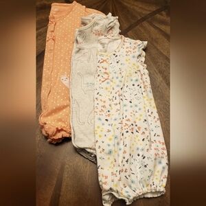 Simple Joys By Carters 3 Piece Romper Set Peach, Gray, and White Size 24 Months